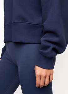 Sweat-shirt coupe oversize pour femme, col rond, coupe-vent, en tissu éponge uni, doublé, respirant, écologique, avec logo brodé personnalisé sur le devant - Product Image 5