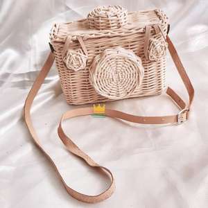 100% sac photo en rotin fabriqué à la main pour enfants Mini style vintage avec motif de dessin animé unisexe pour toutes les saisons - Product Image 3