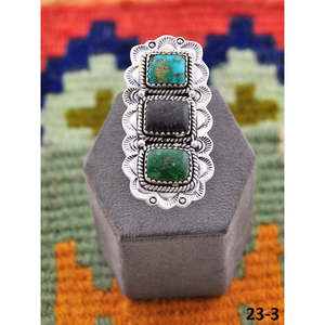 Bague ajustable en argent sterling fait main du sud-ouest, ornée de turquoise Black Jack et d'émeraude, idéale comme cadeau - Product Image 2