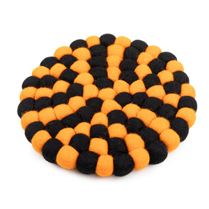 Dessous de plat en feutre multicolore de 20cm fabriqué à la main: tapis et support résistants à la chaleur (pièce unique) - Product Image 4