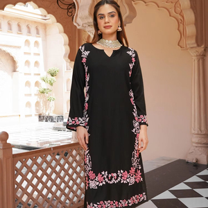 เดรสลำลองคุณภาพสูงแบบดั้งเดิมสำหรับผู้หญิงมีสไตล์แคชเมียร์เรยอนเคอร์ตาแขน3/4ปักด้วยมือสีชมพูสำหรับงานปาร์ตี้ - Product Image 1