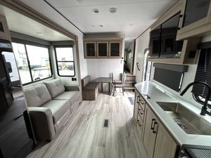 Nouveau K-e-y-s-t-o-n-e C-o-l-e-m-a-n L-e-g-a-c-y 3000LOFT 2026 prêt à la vente - Product Image 4