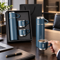 Set Hadiah Perusahaan Logo Kustom Botol Termos Vakum Stainless Steel 500ml Dinding Ganda Berinsulasi dengan 2 Cangkir Grosir