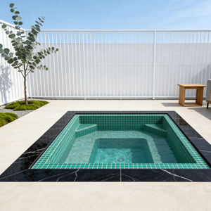 สระว่ายน้ำไฟเบอร์กลาสสำเร็จรูปจากโรงงาน พร้อมหัวฉีดนวดในตัว ไฟ LED และระบบกรองประสิทธิภาพสูง - Product Image 2