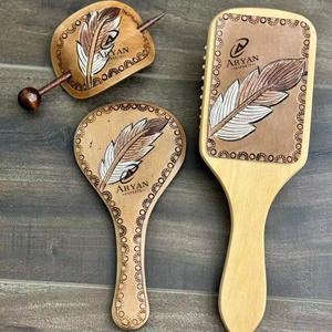 วินเทจของแท้หนังชุดโต๊ะเครื่องแป้ง Trio สไตล์ทําด้วยมือหนังแท้ 3 ชิ้นแปรงผมกระจกมือ & Hair Stick ชุดเดินทาง - Product Image 1