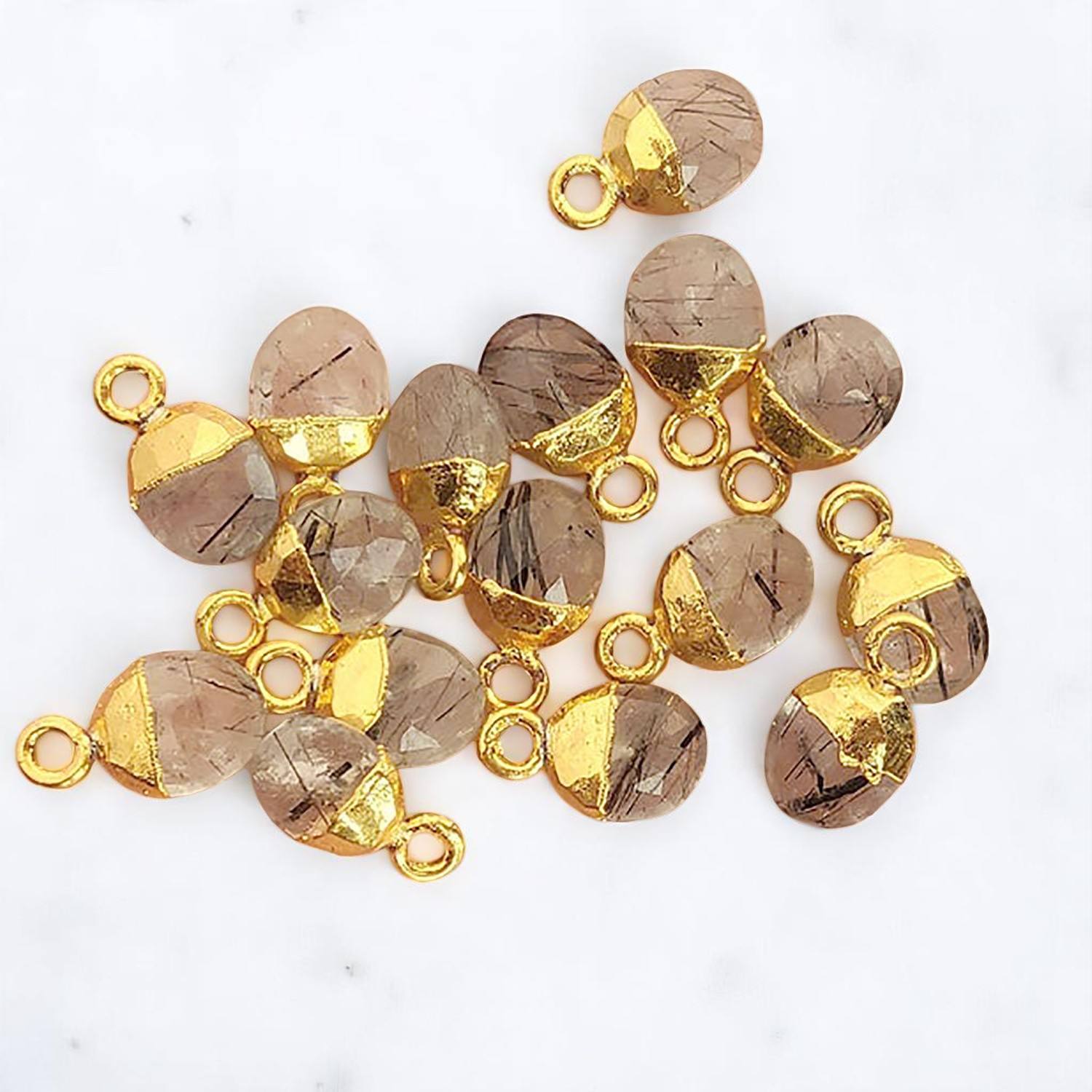 รูไทล์สีดำ