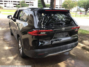Grandd Highlander Hybrid Limited AWD Limited 2024, SUV de 4 Puertas - Product Image 2