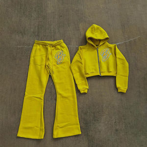 Sweat à capuche zippé et pantalon de survêtement avec broderie en strass et logo personnalisé Ensemble survêtement Combinaison évasée Survêtement pour femmes - Product Image 2