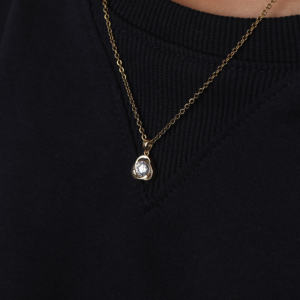 Colgante mínimo chapado en oro de 10KT personalizado con diamante cultivado en laboratorio de corte redondo para mujer con nuevo diseño personalizado clásico de moda - Product Image 2