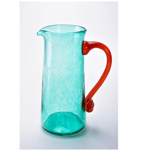 Jarra de Vidrio Azul de Diseño Único TQC 2023, Estilo Moderno y Lujoso, Hecha a Mano, con Capacidad Superior a 1 Litro, para Agua, Jugo, Vino, Uso en la Cocina - Product Image 1