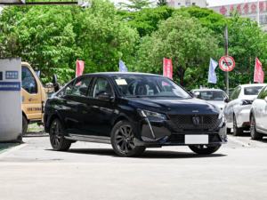 Automóvil Usado de Alta Calidad con Volante a la Izquierda, Interior de Cuero, Tracción Delantera, Motor Turbo, Precio Bajo al por Mayor - Product Image 3