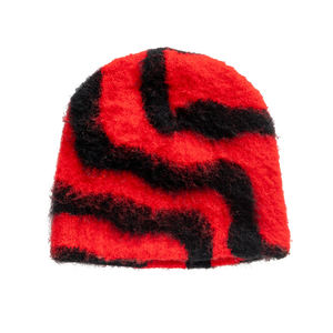 Gorro de Mohair Cálido con Jacquard Personalizado, Gorro de Punto con Logotipo Personalizado para la Temporada de Invierno, Ideal para Clima Frío - Product Image 6