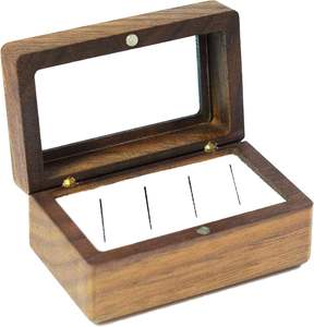 Boîte à bagues en bois de noyer décorative vintage stockage de bijoux de forme carrée avec une surface lisse exquise - Product Image 2