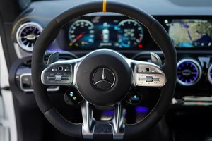 Nuevo Mercedes-Benz CLA AMG 45s V4 2024 Automático con Asientos de Cuero, Bluetooth, Navegación, Arranque Remoto y Llantas de Aleación - Product Image 6