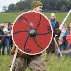 JEXMOO Bouclier Viking artisanal de 24 pouces en bois et acier à haute teneur en carbone, design à centre bombé, avec support de personnalisation et de compatibilité - Product Image 3