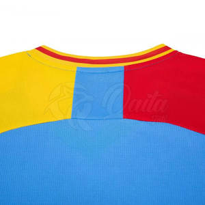 Uniforme de basket-ball professionnel 100% polyester léger et respirant ensemble personnalisé pour les amateurs de sport - Product Image 4