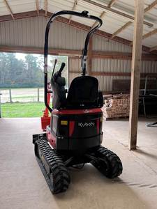 Miniexcavadora Kubota U10-5 Modelo 2024 - Potente Máquina de 1 Tonelada para Construcción y Paisajismo - Product Image 6