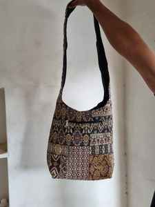Bolso de Hombro Étnico Bohemio Vintage Indio Tribal Bordado a Mano - Product Image 3