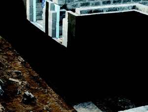 วัสดุกันซึม 2 ส่วนประกอบ ชนิดยางบิทูเมนดัดแปลงด้วยโพลิเมอร์ ปราศจากสารตัวทำละลาย อุณหภูมิการใช้งาน 5 องศาเซลเซียส-35 องศาเซลเซียส หนา 3-4 มม. - Product Image 3