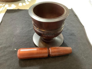 Mortero Okhli de madera hecho a mano por Tradebyd Premium Grinder para especias y hierbas - Product Image 2