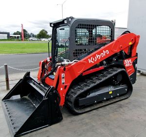 รถตักล้อยางขนาดเล็ก Kubota SVL65-2 ดีเซล ปี 2024 ระบบควบคุม ISO รางยาง 15 นิ้ว รับน้ำหนัก 4 ตัน มอเตอร์หน้า/รถแทรกเตอร์ตักหน้า คุณภาพสูง - Product Image 1