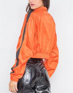 Chaqueta cortavientos para mujer al por mayor, tejido de poliéster personalizado, estampado con logotipo bordado, cortavientos para mujer, ropa deportiva, chaqueta de nailon - Product Image 6