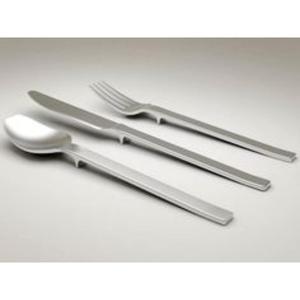 Juego de cubiertos de acero inoxidable duradero con asas curvas ergonómicas con acabado ultra suave de alto brillo y agarre antideslizante ligero - Product Image 2