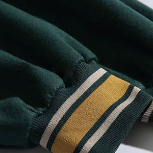 Chaqueta Universitaria Personalizada con Diseño Único y Calidad Superior para Hombre en Talla Adulto - Product Image 6