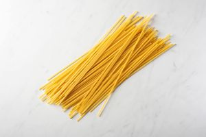 Pâtes italiennes séchées sans gluten, longues, en vente - Product Image 4