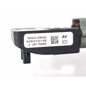 CAPTEUR DE PRESSION DE CHOC AVANT HYUNDAI iX35 1ère Série 95920-2S000 D4FD Diesel 1700 (10>) - Product Image 5