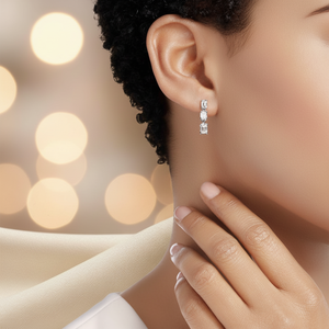 Pendientes de Moissanita con Corte Esmeralda de 3 Piedras, Regalo de Compromiso, Boda o Fiesta para Mujer, Chapado en Plata de Ley 925, Moderno y Elegante - Product Image 3