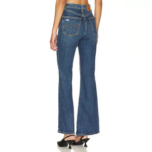 Jeans larges à jambes larges en denim délavé à taille haute et multi-poches pour femmes, meilleurs fabricants de pantalons larges pour femmes en vente - Product Image 6