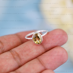 แหวนซิทรีนธรรมชาติดีไซน์ล่าสุด925เงินสเตอร์ลิง6x8มม. พลอยวงรีทำด้วยมือสไตล์โบฮีเมียนเครื่องประดับที่เรียบง่ายสำหรับผู้หญิง - Product Image 1