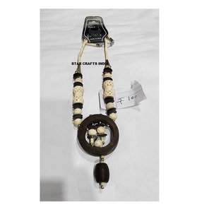 Collier pendentif en résine de bois personnalisé Long Boutique collier en bois de résine sac pendentif à breloque bijoux inde - Product Image 1