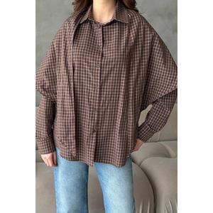 Chemise ample marron en tissu tissé avec détail de châle simple - 100 % coton respirant - Product Image 5
