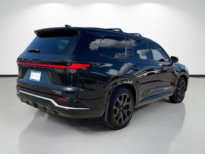 Toyota 4Runner TX 500h F SPORT d'occasion 2025 – SUV hybride de luxe pleine grandeur à trois rangées, 366 ch, transmission intégrale, automatique, véhicule familial à vendre - Product Image 6