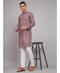 KURTA DE SEDA ATRACTIVA PARA HOMBRE CON PANTALÓN POLO y ESTAMPADO BORDADO TRABAJO KOTI PINK Achkan Bandhgala Sherwani - Product Image 1