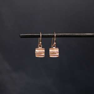 Boucles d'oreilles pendantes carrées texturées en argent sterling 925 vermeil en or rose Bijoux de tous les jours plaqués or parfaits - Product Image 3