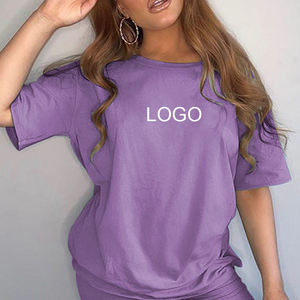 Vente en gros T-shirt surdimensionné en coton personnalisé Ensemble deux pièces pour femmes Nouveaux hauts à la mode Ensemble t-shirt et short décontractés - Product Image 1