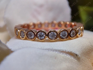 Bague de mariage minimaliste en or jaune 14 carats 2mm ensemble de lunette bague d'éternité IGI certifié diamant de laboratoire bande assortie pour les anniversaires - Product Image 4