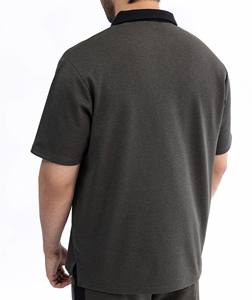 เสื้อโปโลผู้ชายสไตล์2025 OEM แฟชั่นแขนสั้นคอตัดปรับแต่งในสีที่แตกต่างกันพอดีกับกลางแจ้ง - Product Image 5