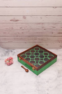 Boîte à épices en bois traditionnelle avec fermeture magnétique sécurisée Boîte Masala en bois rustique artisanale pour la cuisine de qualité supérieure - Product Image 3