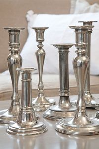 Candelabro de Metal Moderno de Alta Calidad, Ecológico, Hecho a Mano en Oro Exclusivo, Diseño Admirable, para Cumpleaños, Pascua, Navidad - Product Image 2