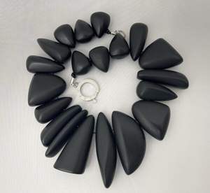 Collier en perles de résine faites à la main Craft Exim, bijoux de mode haut de gamme, élégant pour les femmes, à porter pour les fêtes, cadeau, usage quatre saisons, export - Product Image 3