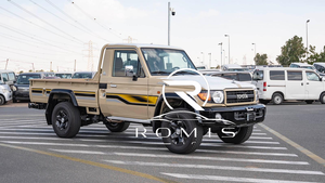 Land Cruiser LC79 Pickup 2022 4.2L 4x4 Diesel Cabina Singola 6 Posti Cerchi R18 Aria Condizionata Manuale Guida a Sinistra Sedili in Pelle Alluminio - Product Image 4
