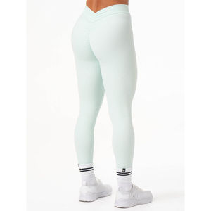 Ensemble de yoga pour femme, haut court et legging, en tissu extensible quadridirectionnel, de haute qualité, couleur bordeaux, décontracté, uni, à la cheville, 2 pièces, logo personnalisé - Product Image 6