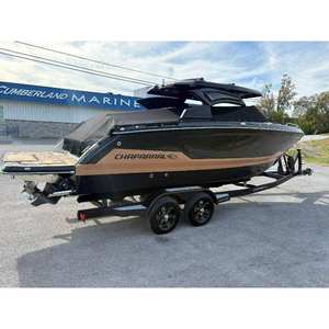 Chaparral Luxury SSX 8 2026, 430HP, 8'6 Beam - Product Image 1