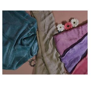 ผ้าไนลอนซาตินโทราคุณภาพสูง น้ำหนักเบา เหมาะสำหรับทำชุดส่าหรี หรือเสื้อคลุม และชุดแต่งงาน มีจำหน่ายในราคาที่ดีที่สุด - Product Image 1