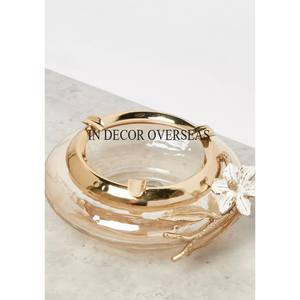 Cenicero de metal chapado en oro de calidad superior Forma única con hojas decorativas de diseñador de vidrio transparente importadas del extranjero - Product Image 4
