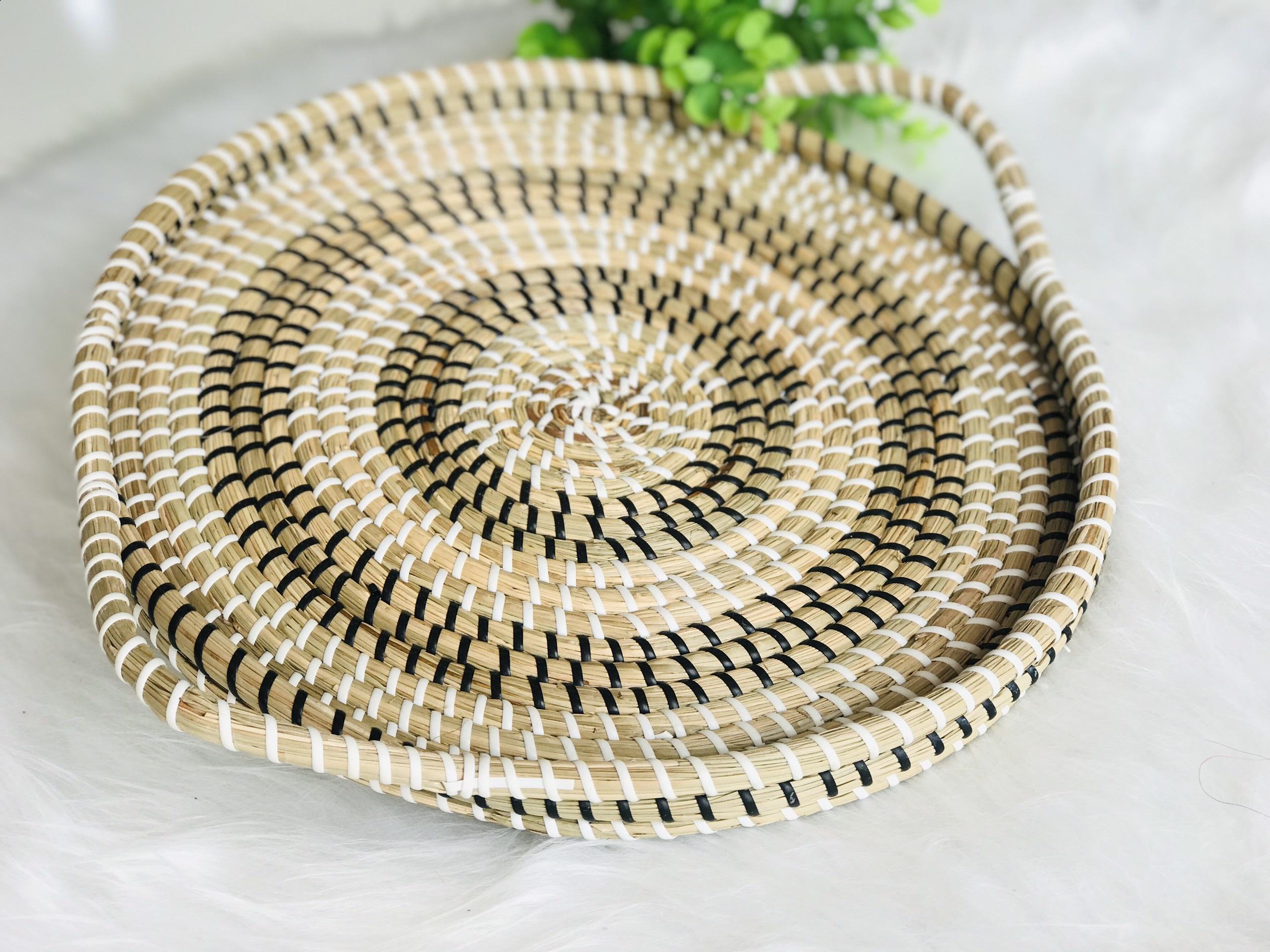 natural color with blue string